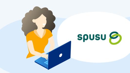 Spusu Logo neben Frau im gelben T-Shirt am Laptop